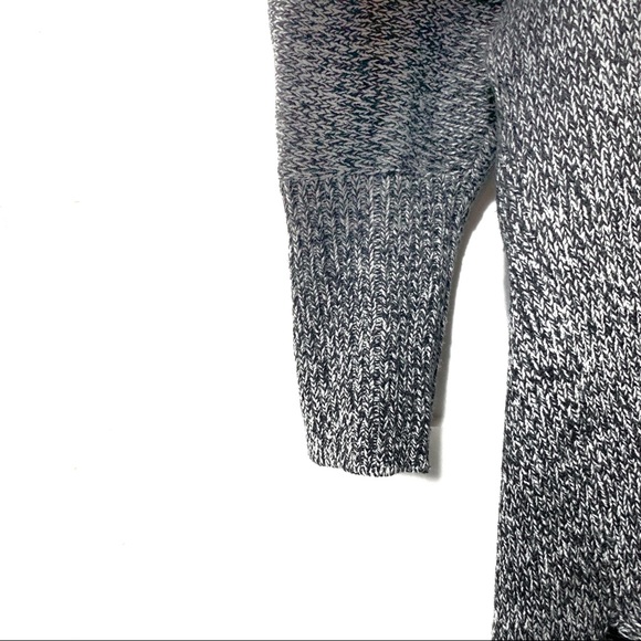 Express Women’s Sweater - Picture 4 of 5